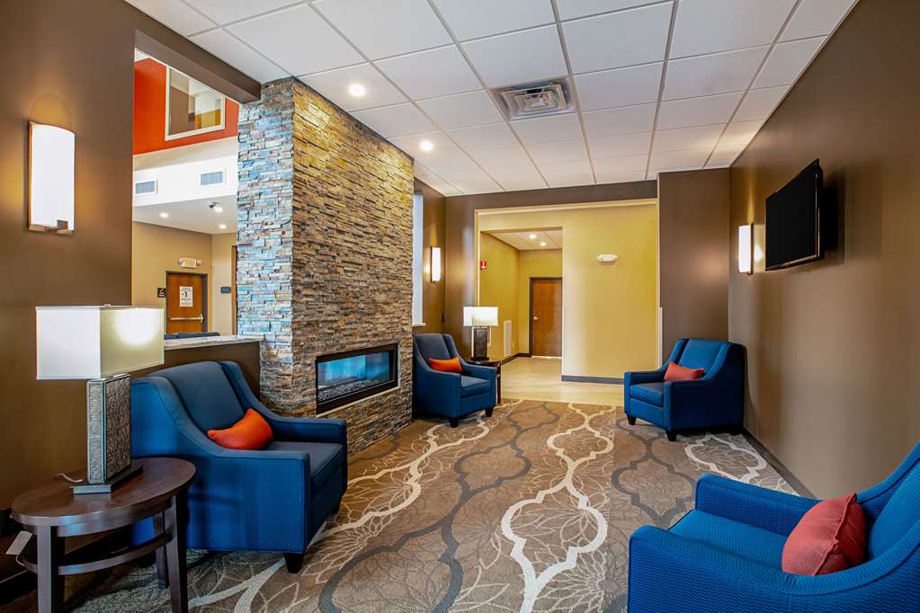 Comfort Suites Fishkill near Interstate 84 - photo 8