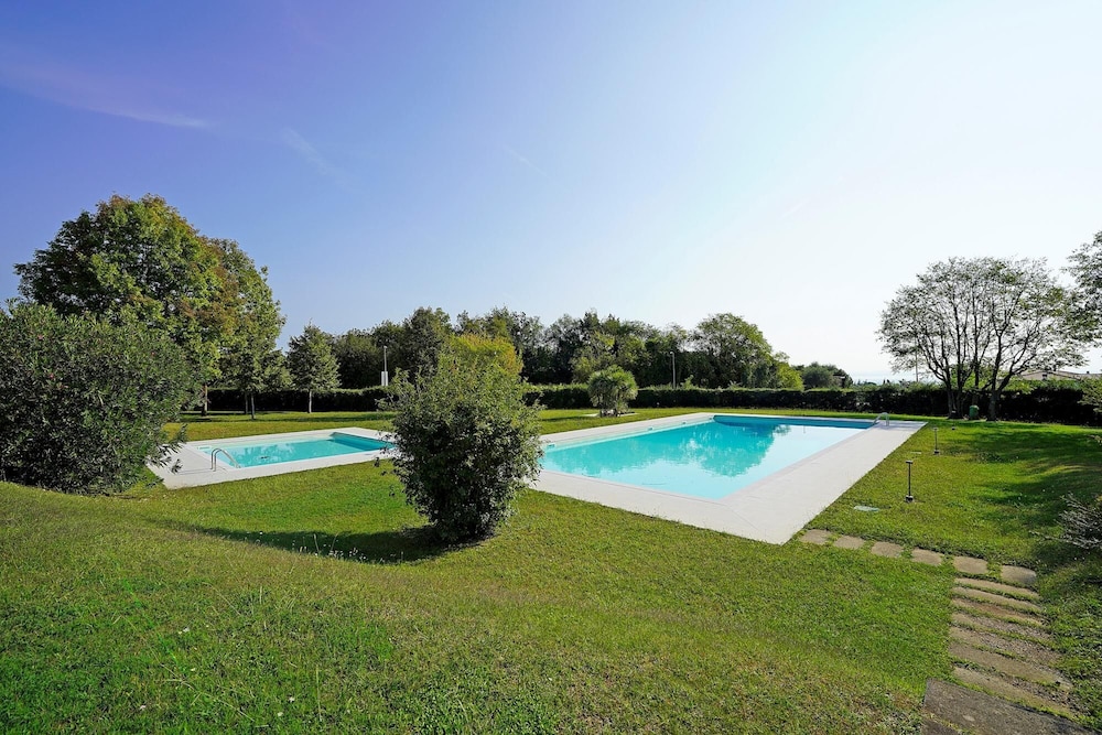 Petronella in Soiano — 4-Star Luxury Hotel in Moniga Del Garda, Italy