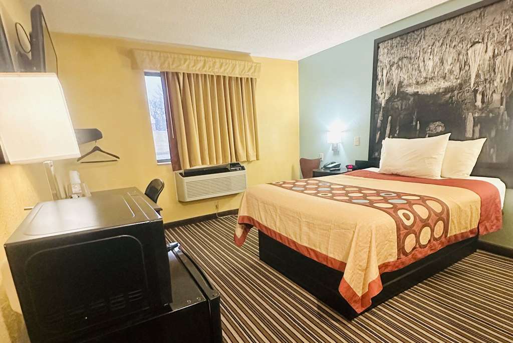 Super 8 by Wyndham Warrenton - photo 16