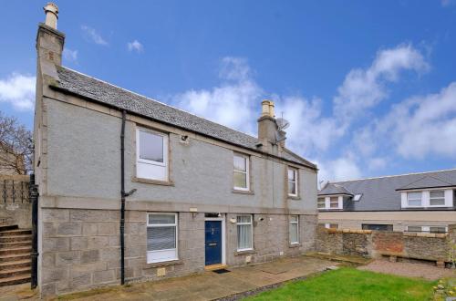 Modern 2 bedroom and 2 bath apartment — 4-Star Luxury Hotel in Aberdeen, United Kingdom