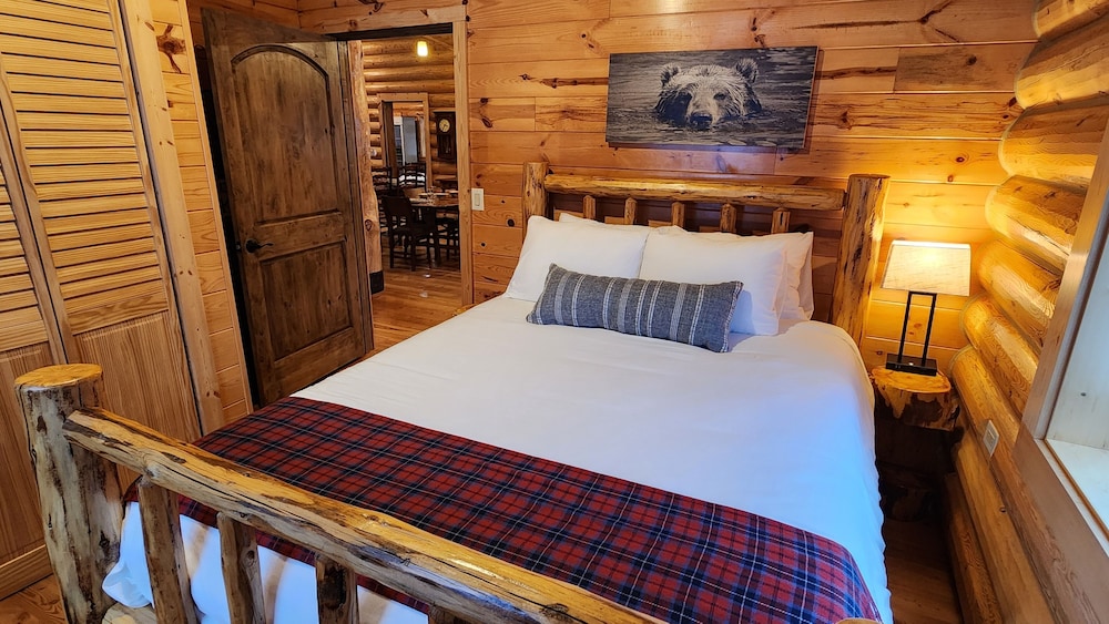 Beargrass Lodging and RV Resort - photo 45