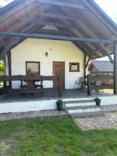 Domek letniskowy 8 osobowy nad jeziorem Wilczyńskim pet-friendly hotel Wilczyn
