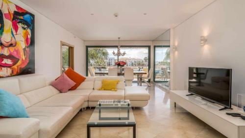 VilamouraSun Aquamar 110 Pool and Marina View — 4-Star Luxury Hotel in Vilamoura, Portugal