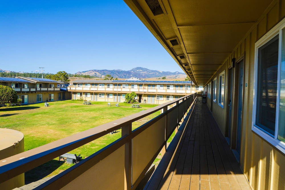 Silver Surf Motel - photo 120