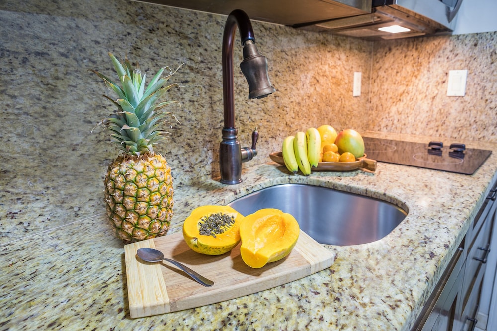 The Mauian Boutique Beach Studios on Napili Bay - photo 9