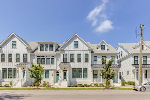 523 The Southender House — 4-Star Luxury Hotel in Virginia Beach, United States