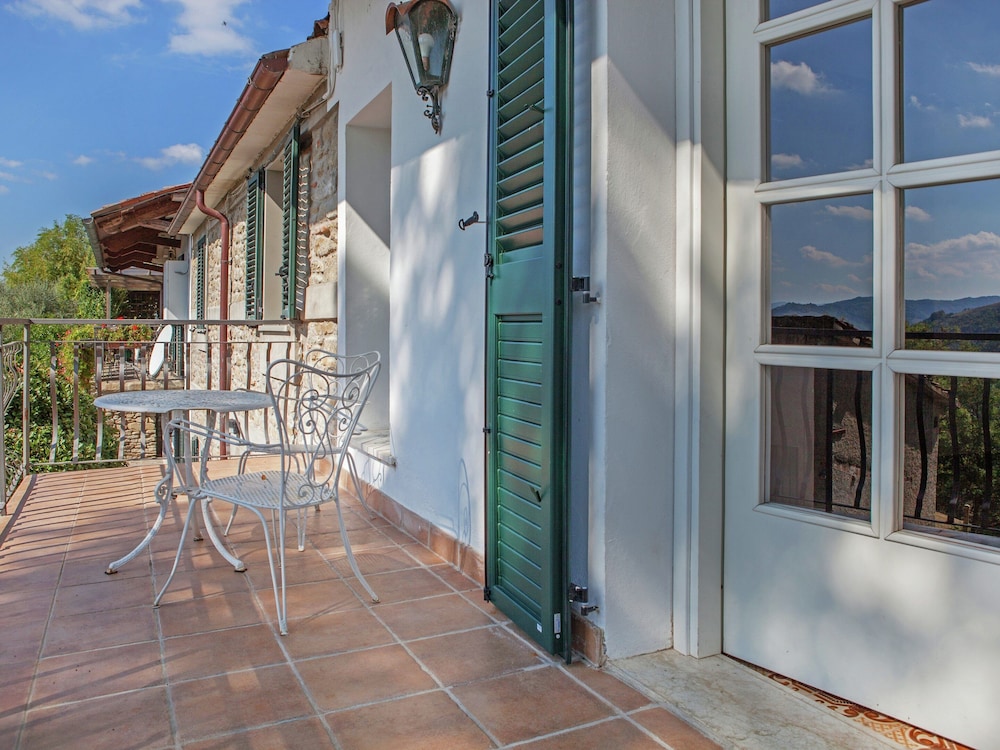 Belvilla by OYO Fiore — 4-Star Luxury Hotel in Modigliana, Italy