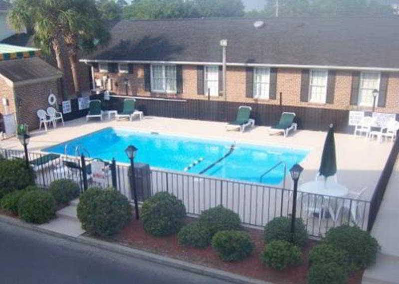 University Inn — hotel in Red Hill