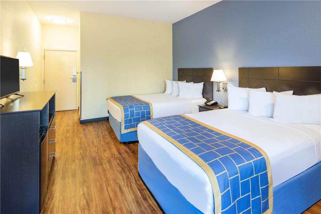Days Inn by Wyndham Macon I 75 North - photo 10