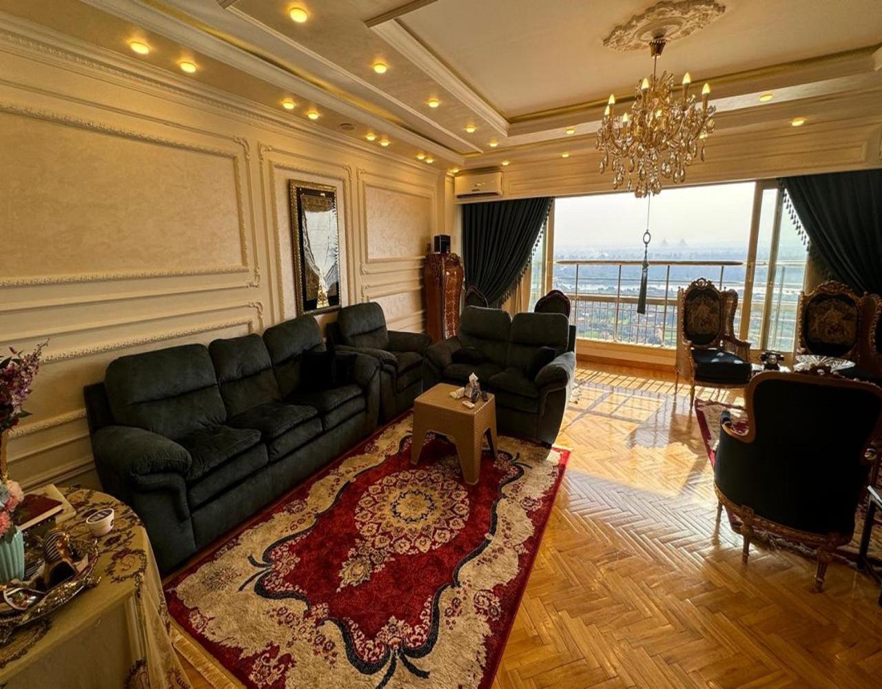 Cairo Nile View Boat — 4-Star Luxury Hotel in Cairo, Egypt