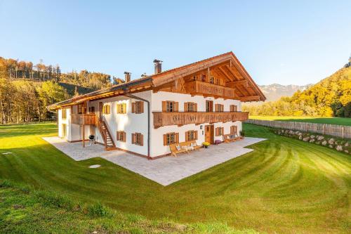 Ferienwohnung Staffen — 4-Star Luxury Hotel in Unterwossen, Germany