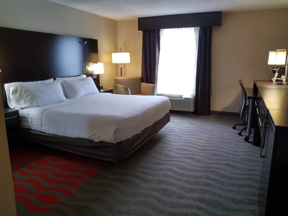 Holiday Inn Express Hotel & Suites Waterford by IHG - photo 42