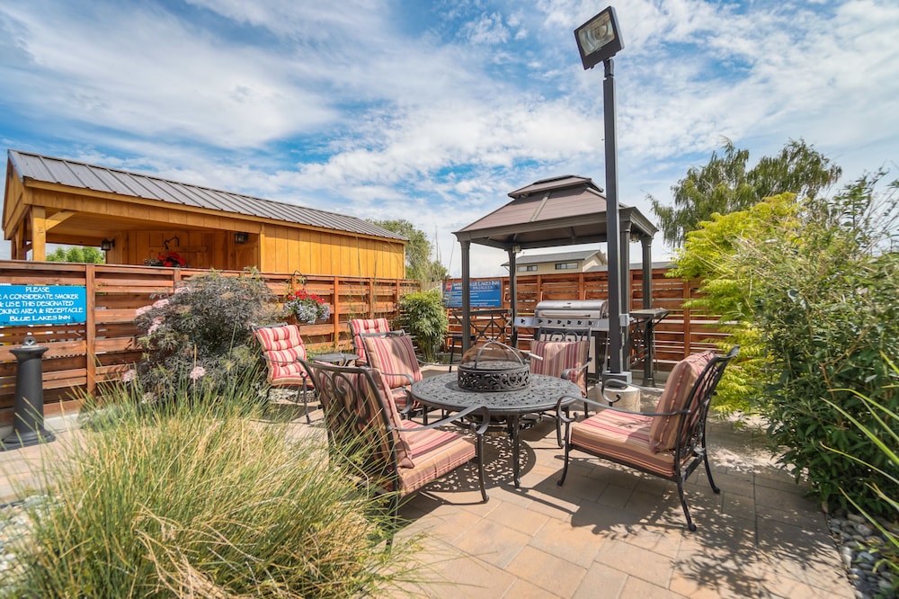 Blue Lakes Inn & Extended Stay - photo 46