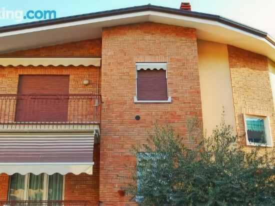 Appartamenti Poggio di Giano — 4-Star Luxury Hotel in Poiano, Italy