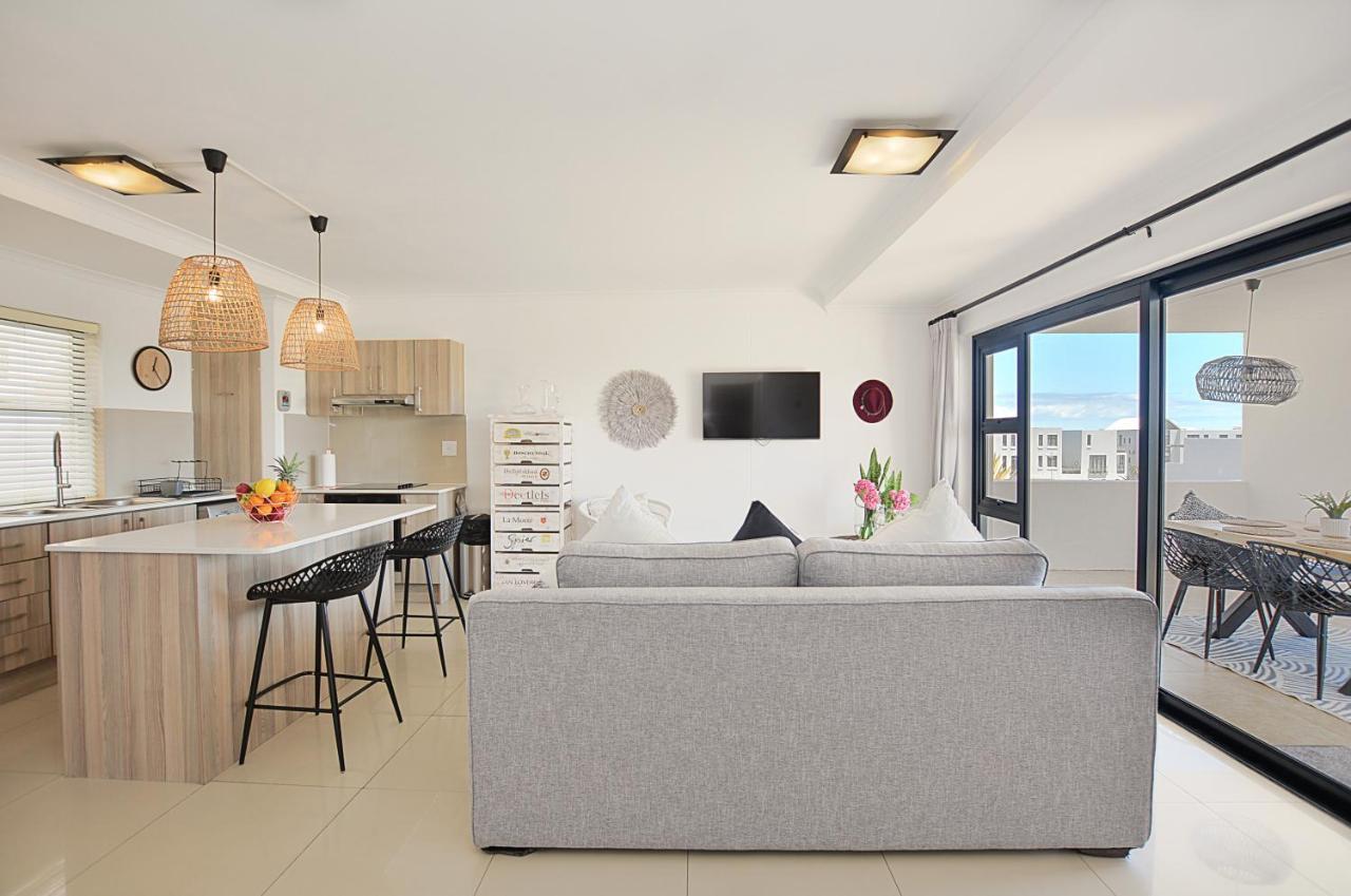 Designer Beachfront Apartment in Big Bay with swimming pool 2 bedroom 1 Azure
