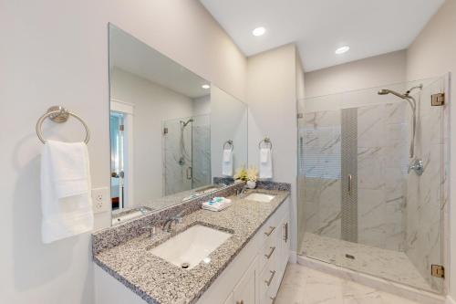 Lagoon Manor - photo 16