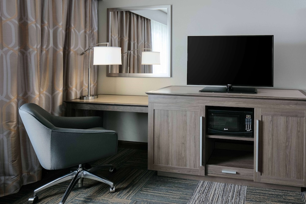 Hampton Inn & Suites Hudson - photo 27