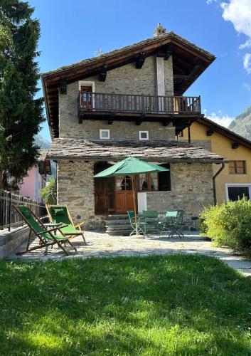 Villa Costa Da Lori — 4-Star Luxury Hotel in Cogne, Italy