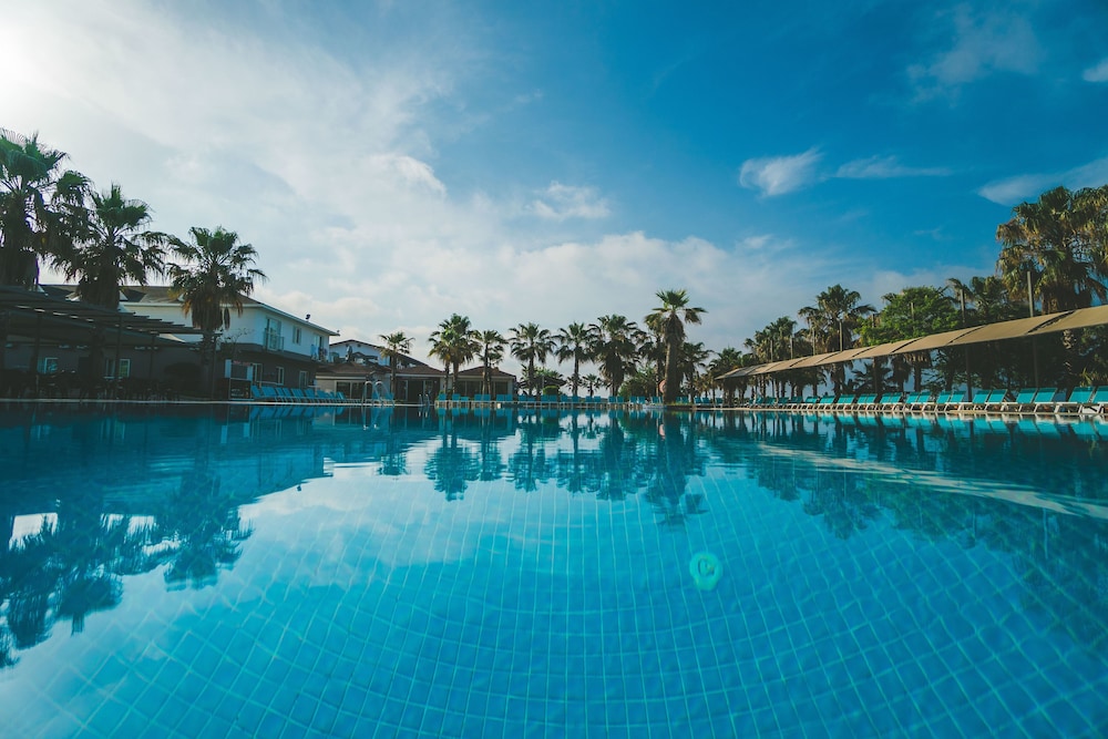 Armas Belek Hotel — 4-Star Luxury Hotel in Antalya, Turkey