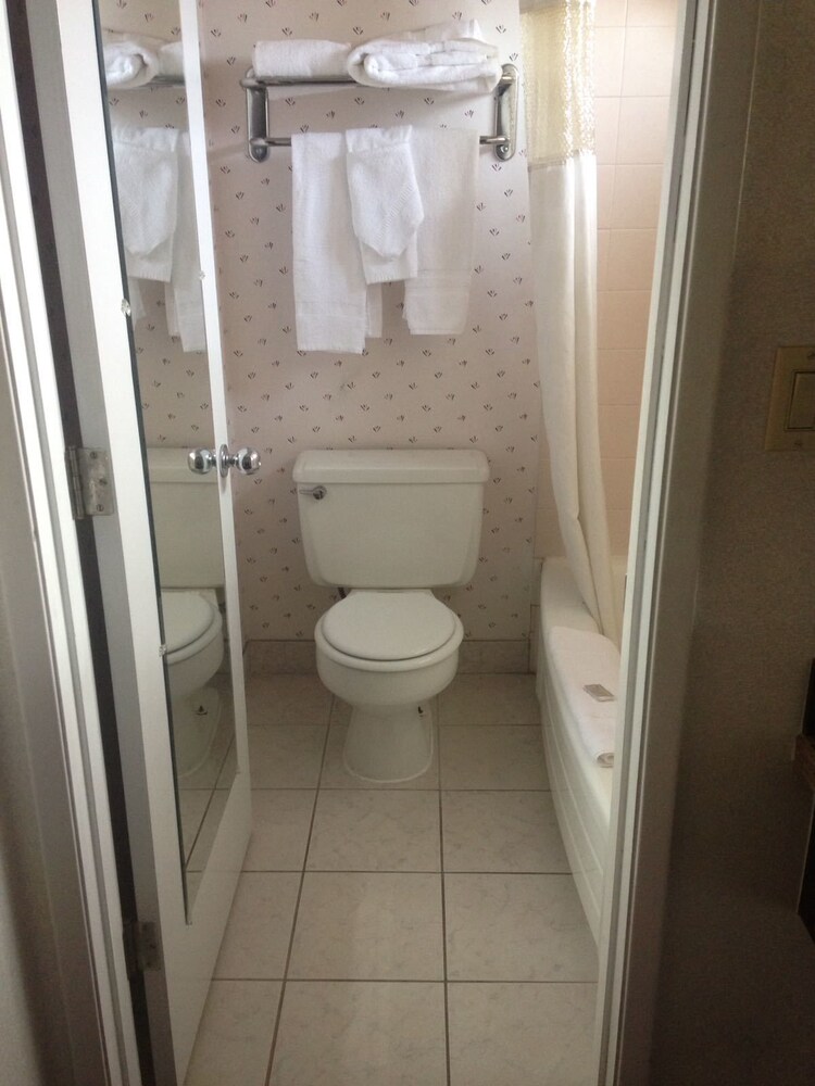 Yakima Valley Inn - photo 20