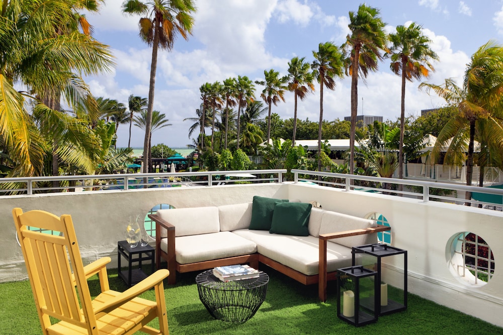 Kimpton Surfcomber Hotel by IHG - photo 16