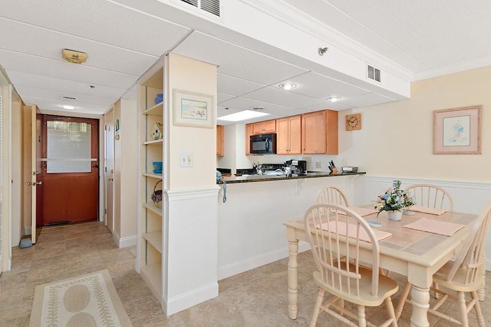 Fountainhead Towers - photo 5