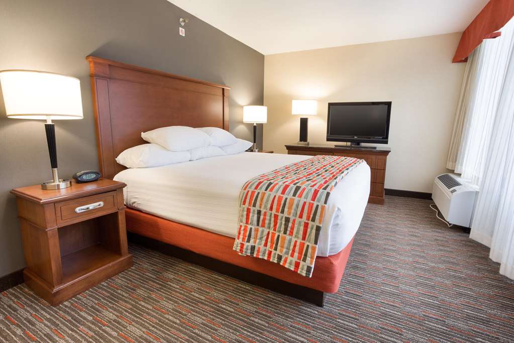Drury Inn & Suites Joplin - photo 12