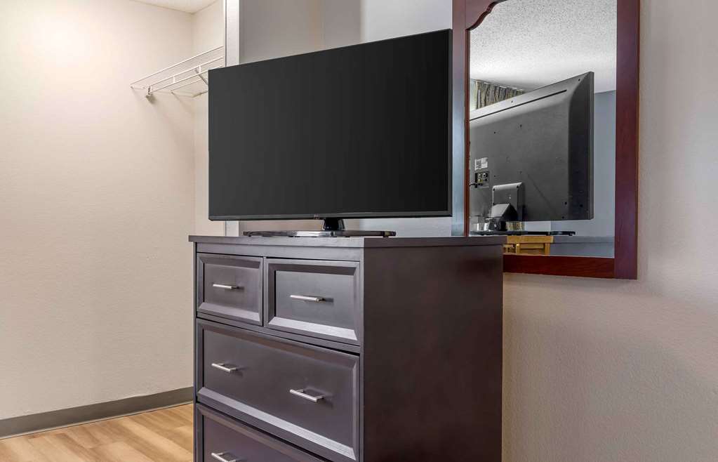 Extended Stay America Suites Fort Worth City View - photo 7