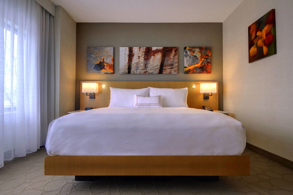 Renaissance Chicago Glenview Suites Hotel - photo 18