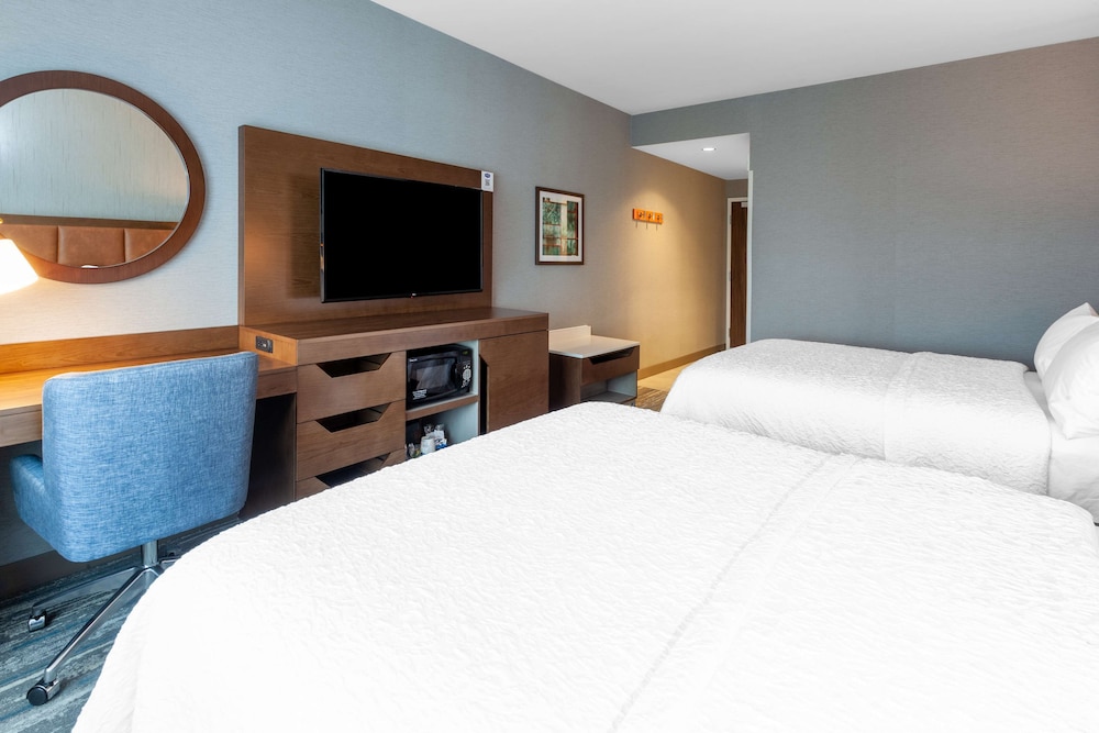 Hampton Inn & Suites Bloomfield Hills Detroit - photo 6