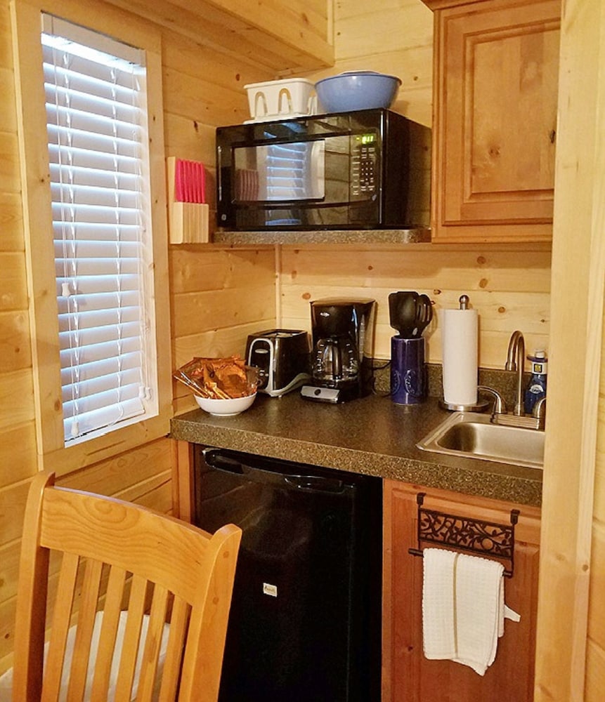 Colorado River Camping Resort - photo 6