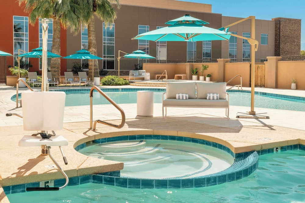 DoubleTree by Hilton Phoenix Gilbert - photo 31
