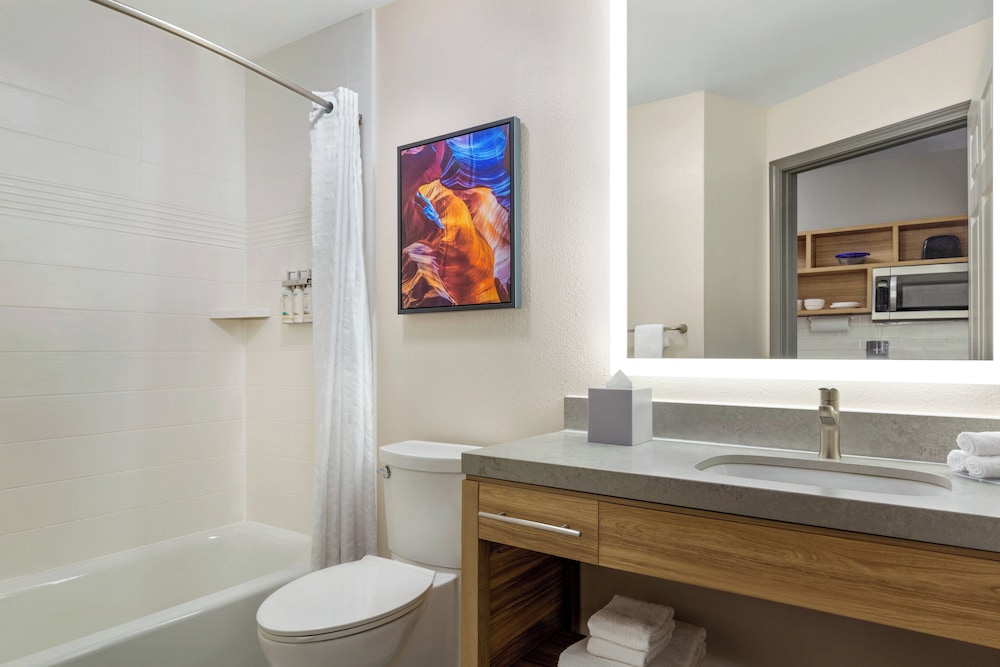 Candlewood Suites Tuscaloosa by IHG - photo 49
