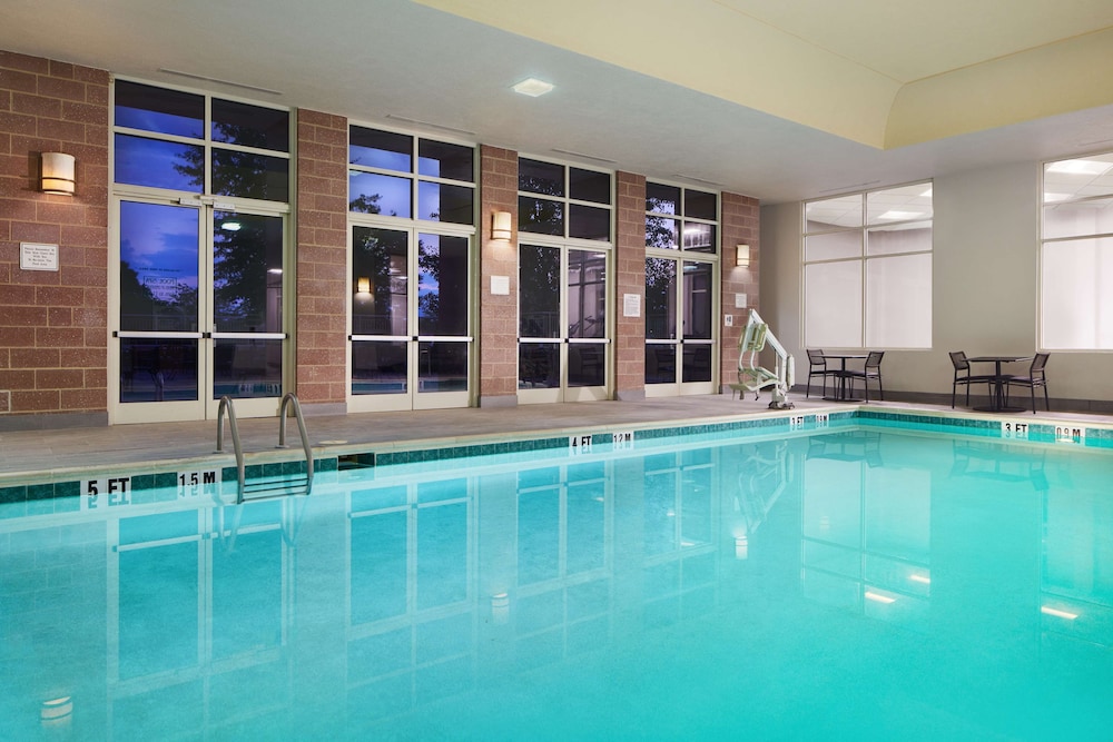 Hilton Charlotte Airport - photo 39