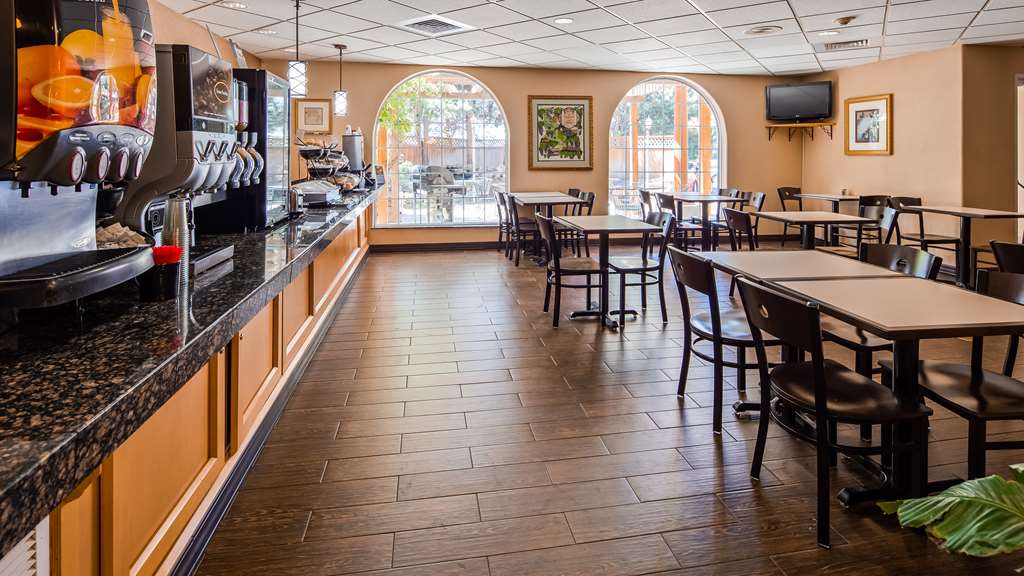 Best Western Plus Caldwell Inn & Suites - photo 8