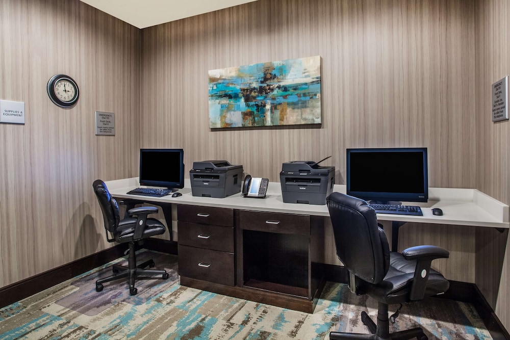 Hampton Inn Rochester Penfield - photo 41
