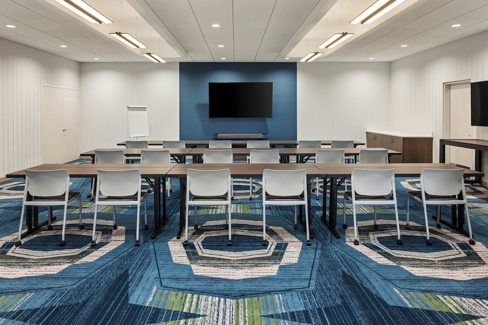 Springhill Suites BY Marriott Bettendorf - photo 28