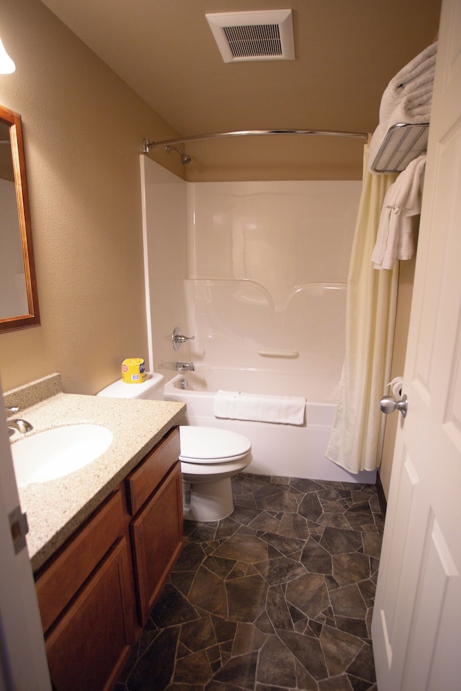 Young's Motel - photo 30