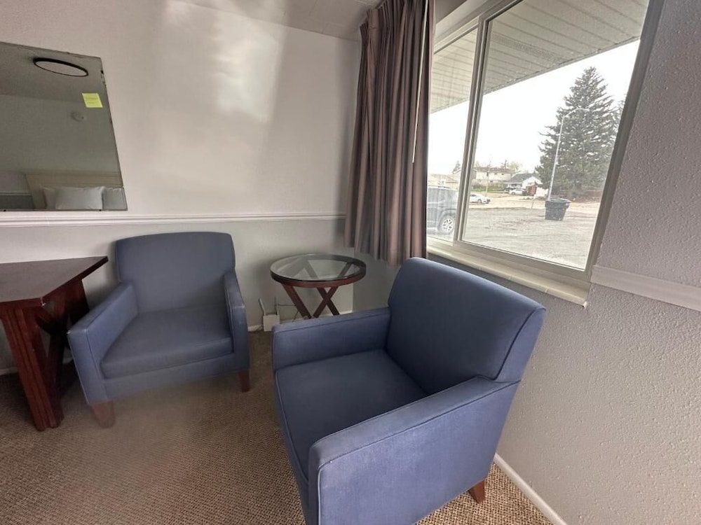 Fossil Butte Motel - photo 10