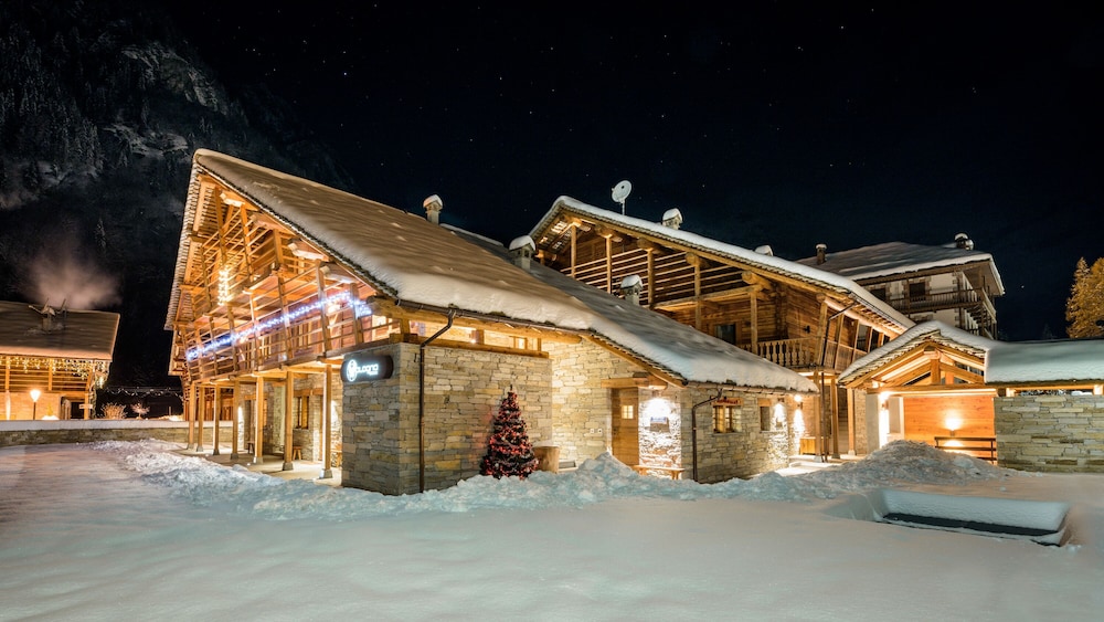 Alagna2000 — 5-Star Luxury Hotel in Alagna Valsesia, Italy