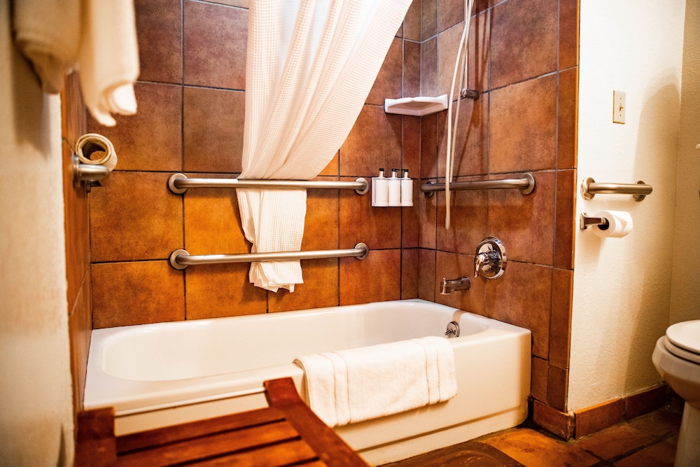 Red Stone Inn - photo 17