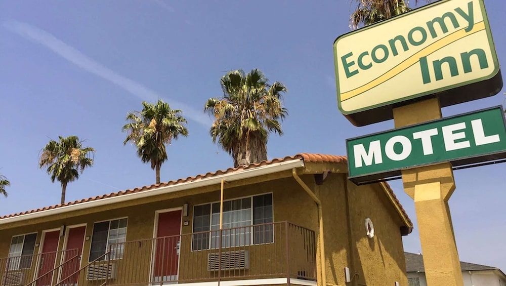 Economy Inn Motel Sylmar - photo 8