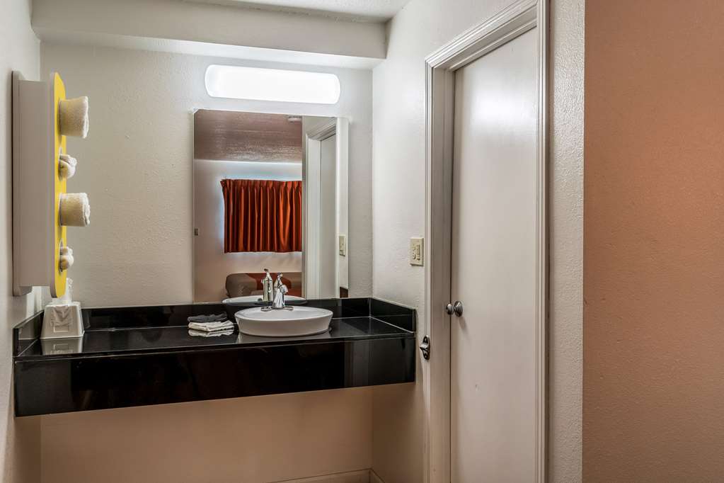 Motel 6 Florence KY Cincinnati Airport - photo 17