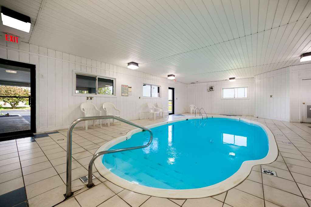 Ramada by Wyndham Effingham - photo 6