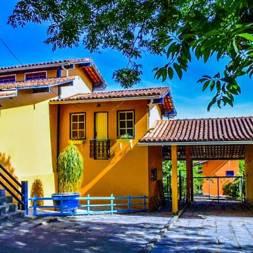 Studios Verdes hospedagens — 4-Star Luxury Hotel in Sao Pedro Da Aldeia, Brasil