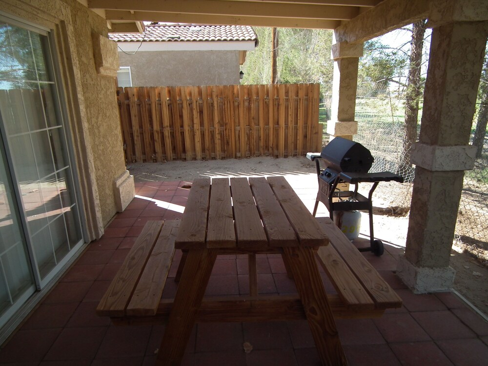 Twentynine Palms RV Resort and Cottages - photo 12