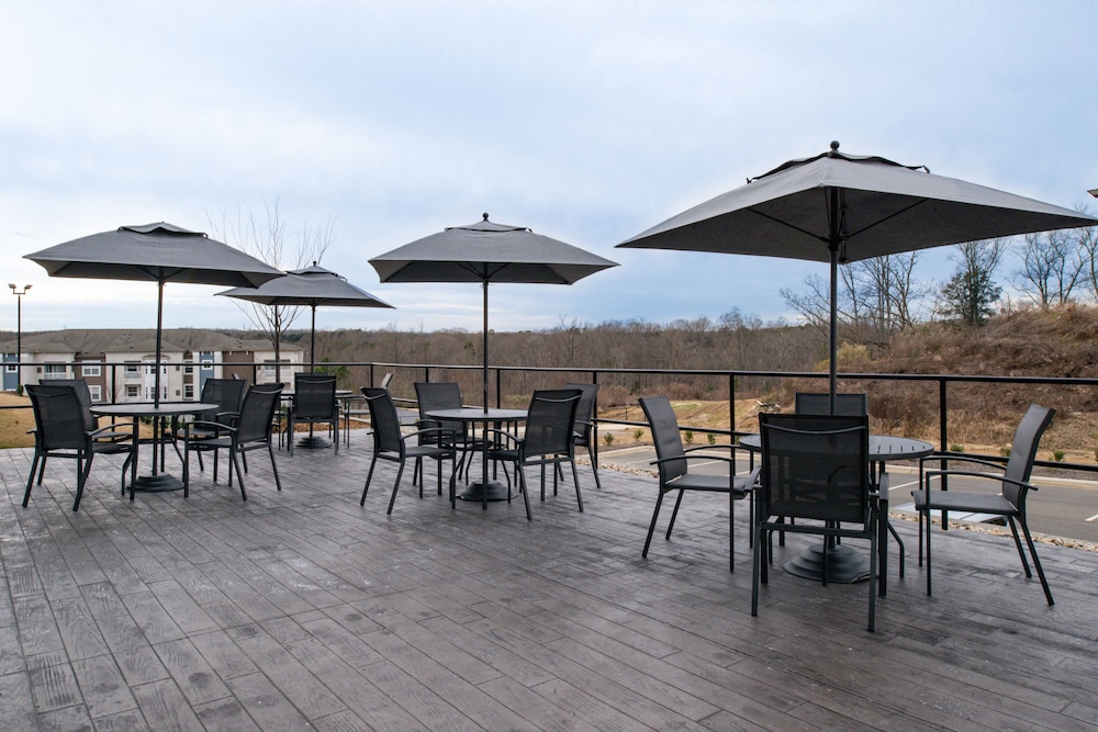 Fairfield Inn & Suites by Marriott Charlotte University Research Park - photo 36