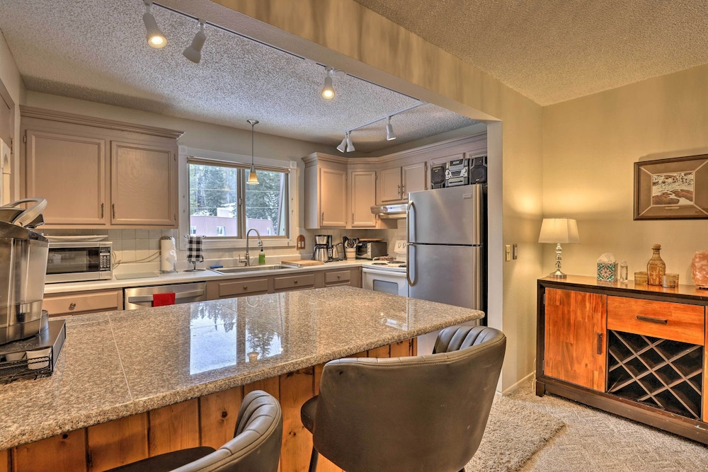 Condo on Fraser River 4 Mi to Winter Park Resort - photo 4