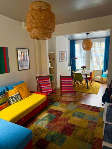 Titanic Shadow 5 mins from Belfast City Centre in Belfast, United Kingdom