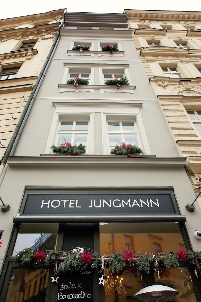 Jungmann - carbon neutral hotel in Prague